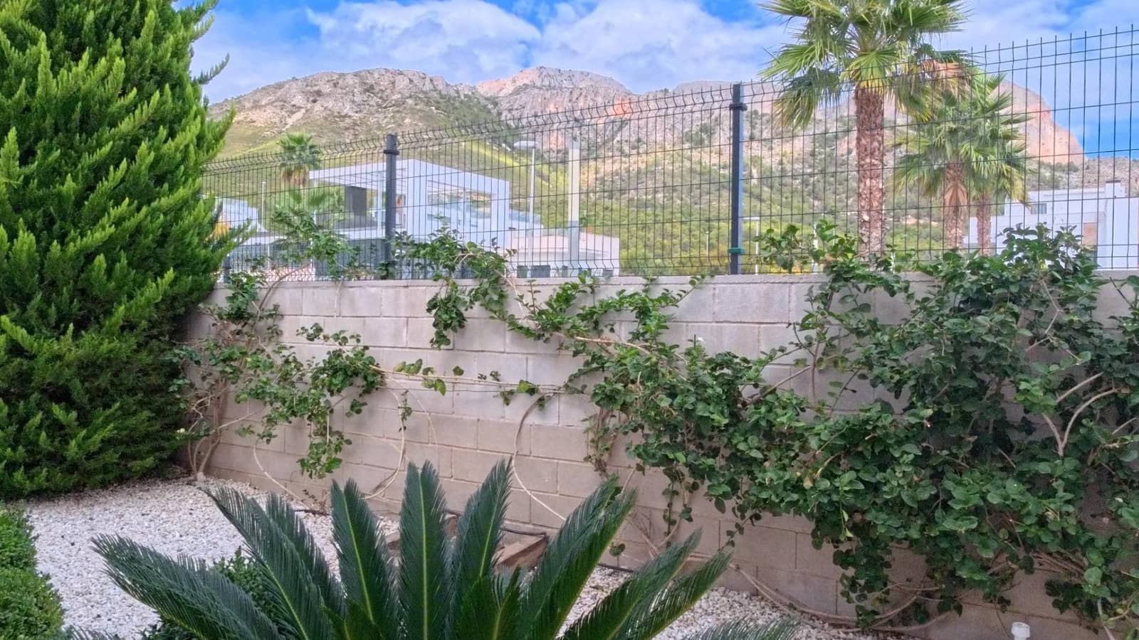 3 soveværelse Lejlighed til salg i Polop med swimmingpool garage - € 349.000 (Ref: 10168732)