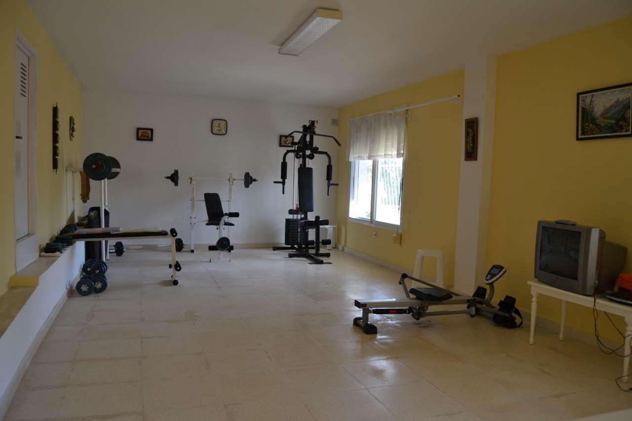 4 Zimmer Villa zu verkaufen in La Nucia mit Garage - 579.000 € (Ref: 8059410)