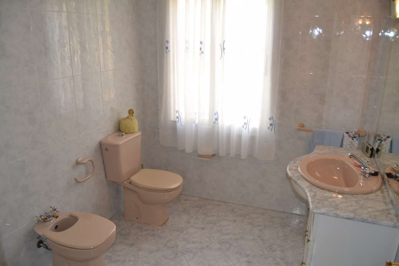 4 Zimmer Villa zu verkaufen in La Nucia mit Garage - 579.000 € (Ref: 8059410)