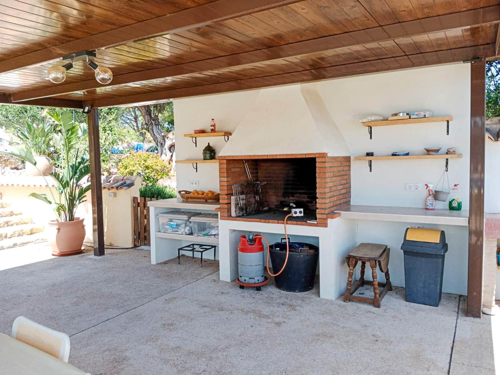 4 Zimmer Villa zu vermieten in Polop mit Pool Garage - 3.500 € (Ref: 8059458)