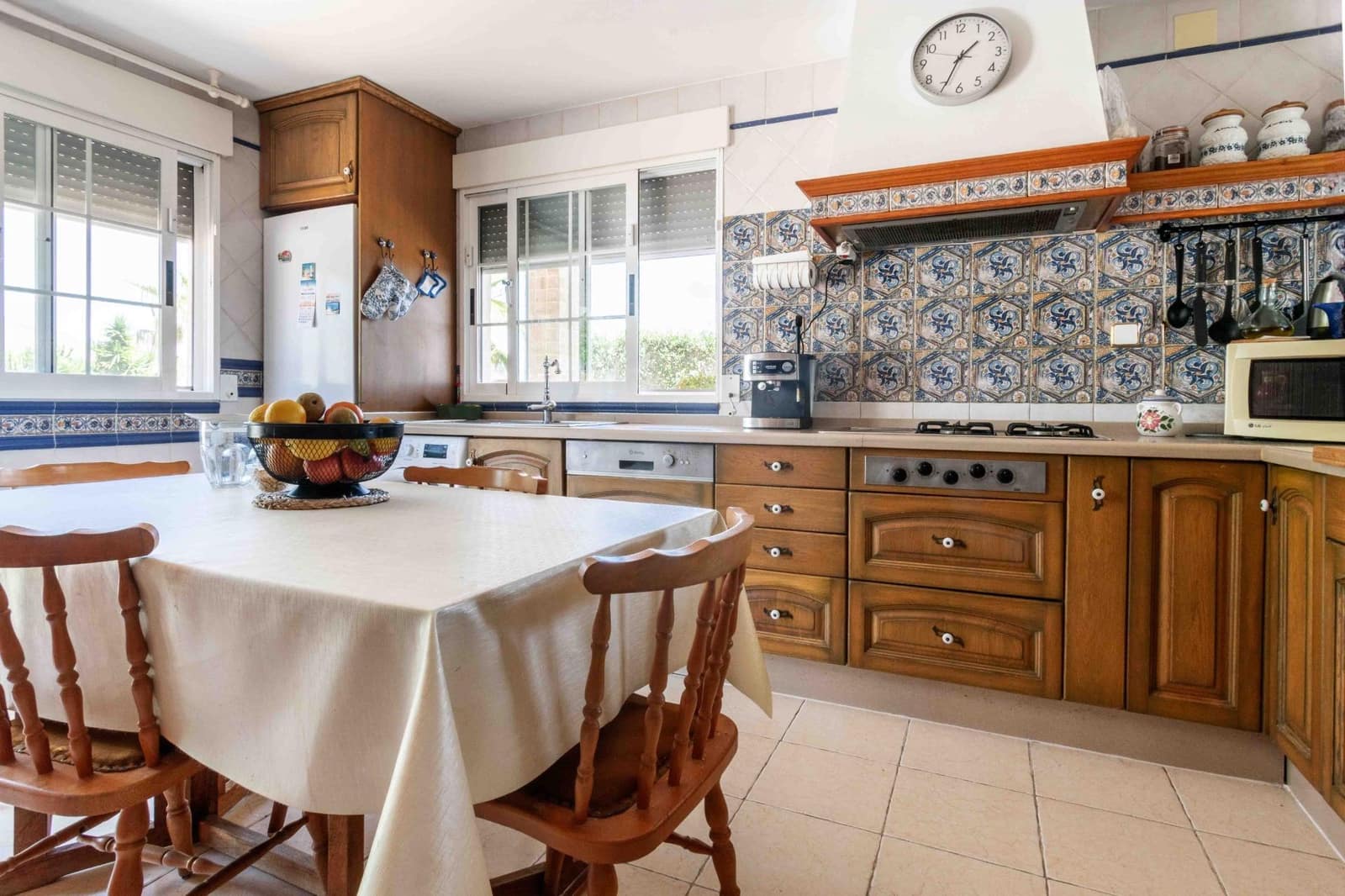 4 Zimmer Villa zu vermieten in Polop mit Pool Garage - 3.500 € (Ref: 8059458)