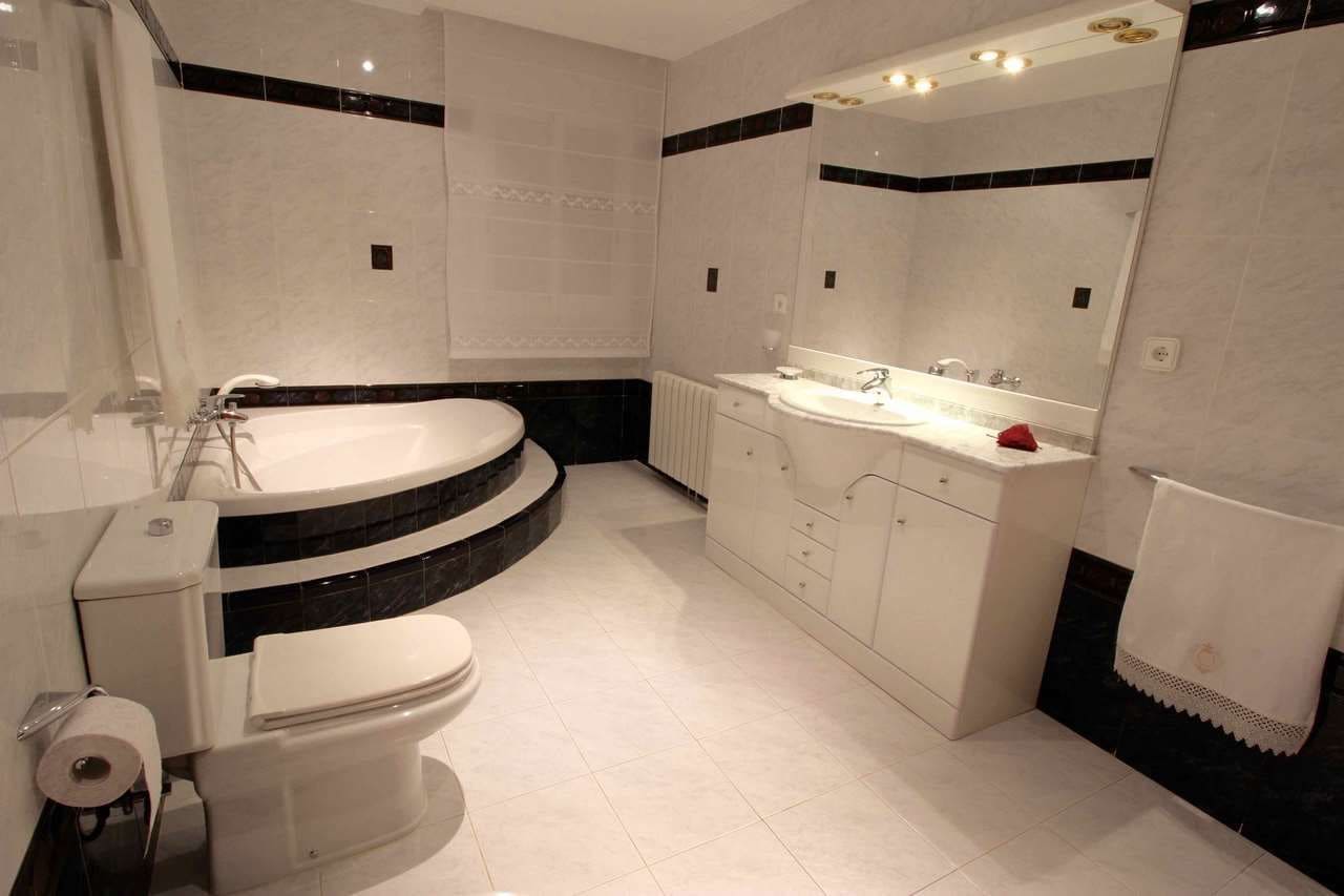 9 bedroom Villa for sale in Altea with garage - € 850,000 (Ref: 8059466)