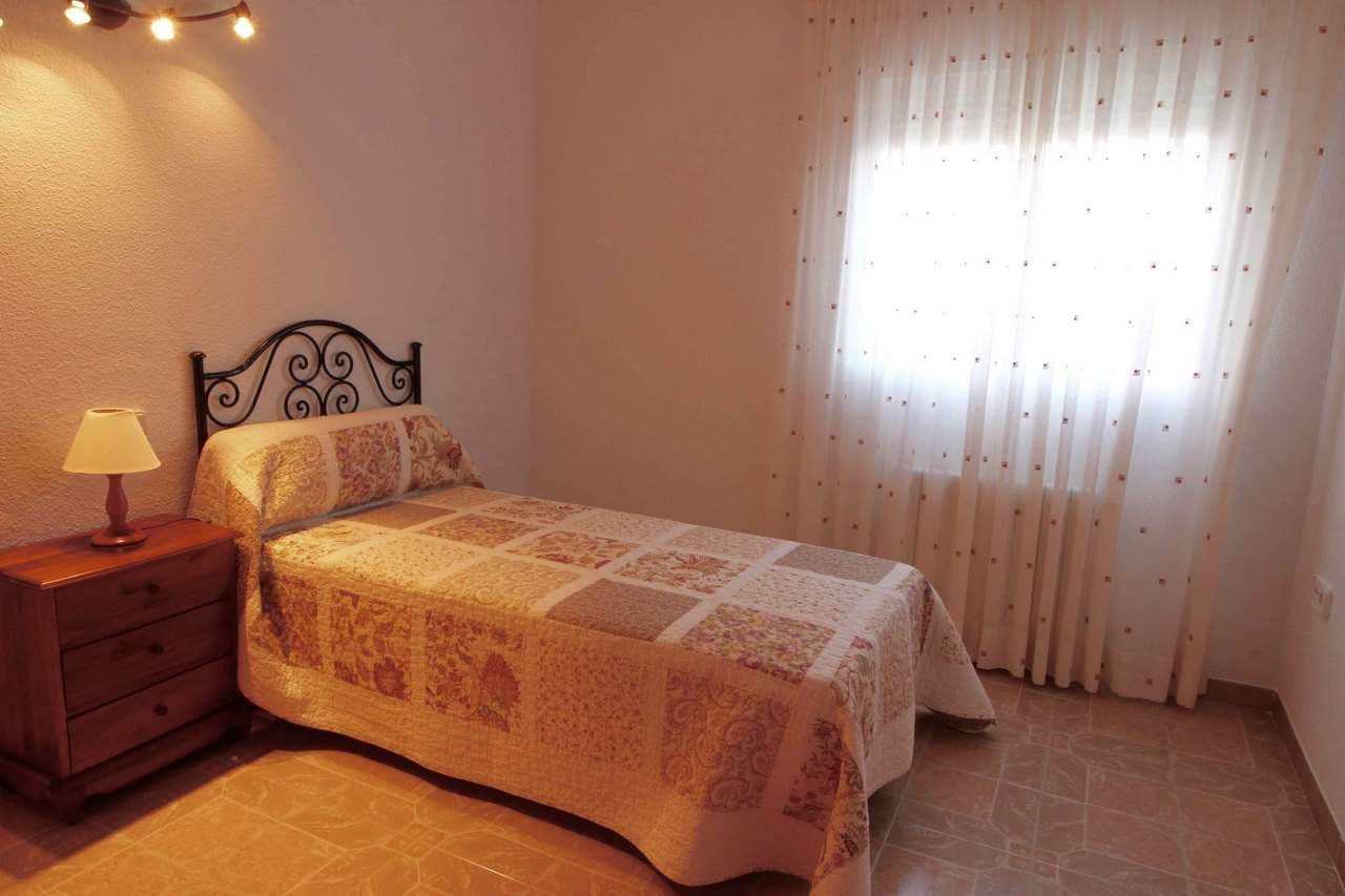 9 bedroom Villa for sale in Altea with garage - € 850,000 (Ref: 8059466)