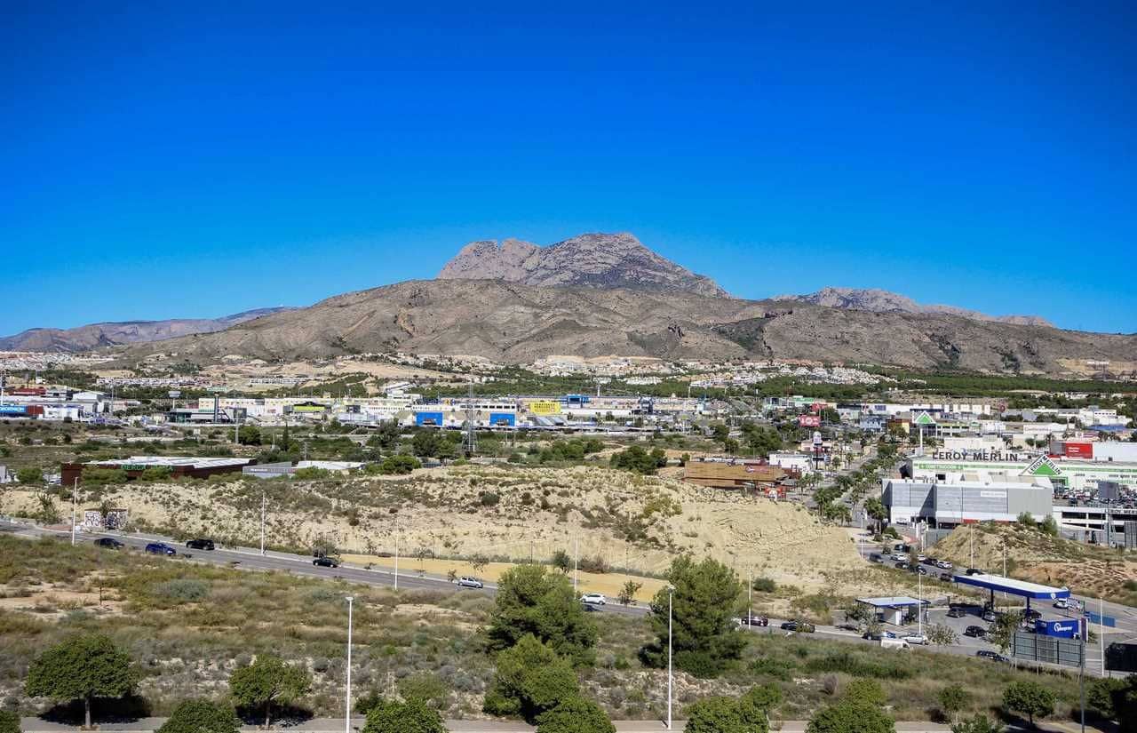 2 bedroom Apartment for sale in La Villajoyosa / Vila Joiosa with pool garage - € 399,000 (Ref: 8059477)