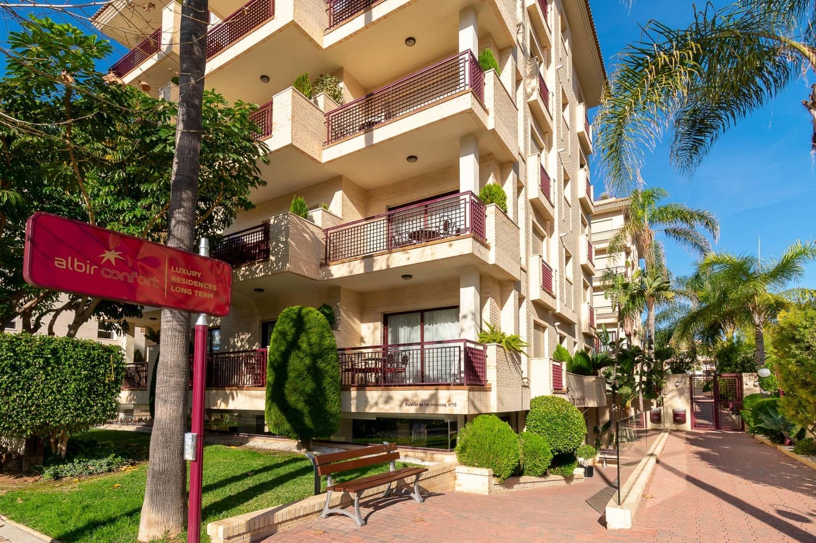 1 soveværelse Lejlighed til leje i Albir med swimmingpool - € 2.500 (Ref: 8059530)