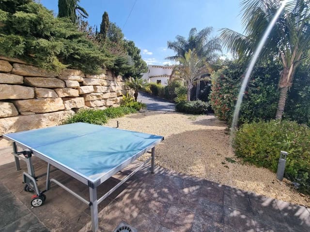 7 soverom Villa til salgs i Altea med svømmebasseng garasje - € 1 990 000 (Ref: 8059543)