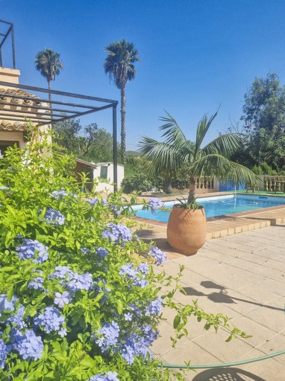 Chalet de 3 habitaciones en Alfaz del Pi / L'Alfàs del Pi en venta con piscina garaje - 430.000 € (Ref: 8059580)