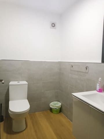 Kommersiell til leie i La Nucia med garasje - € 2 000 (Ref: 8059582)