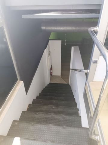 Kommersiell til leie i La Nucia med garasje - € 2 000 (Ref: 8059582)