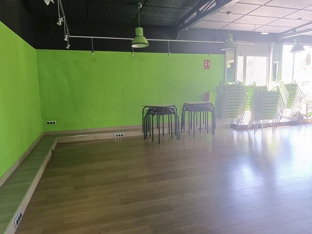 Kommersiell til leie i La Nucia med garasje - € 2 000 (Ref: 8059582)