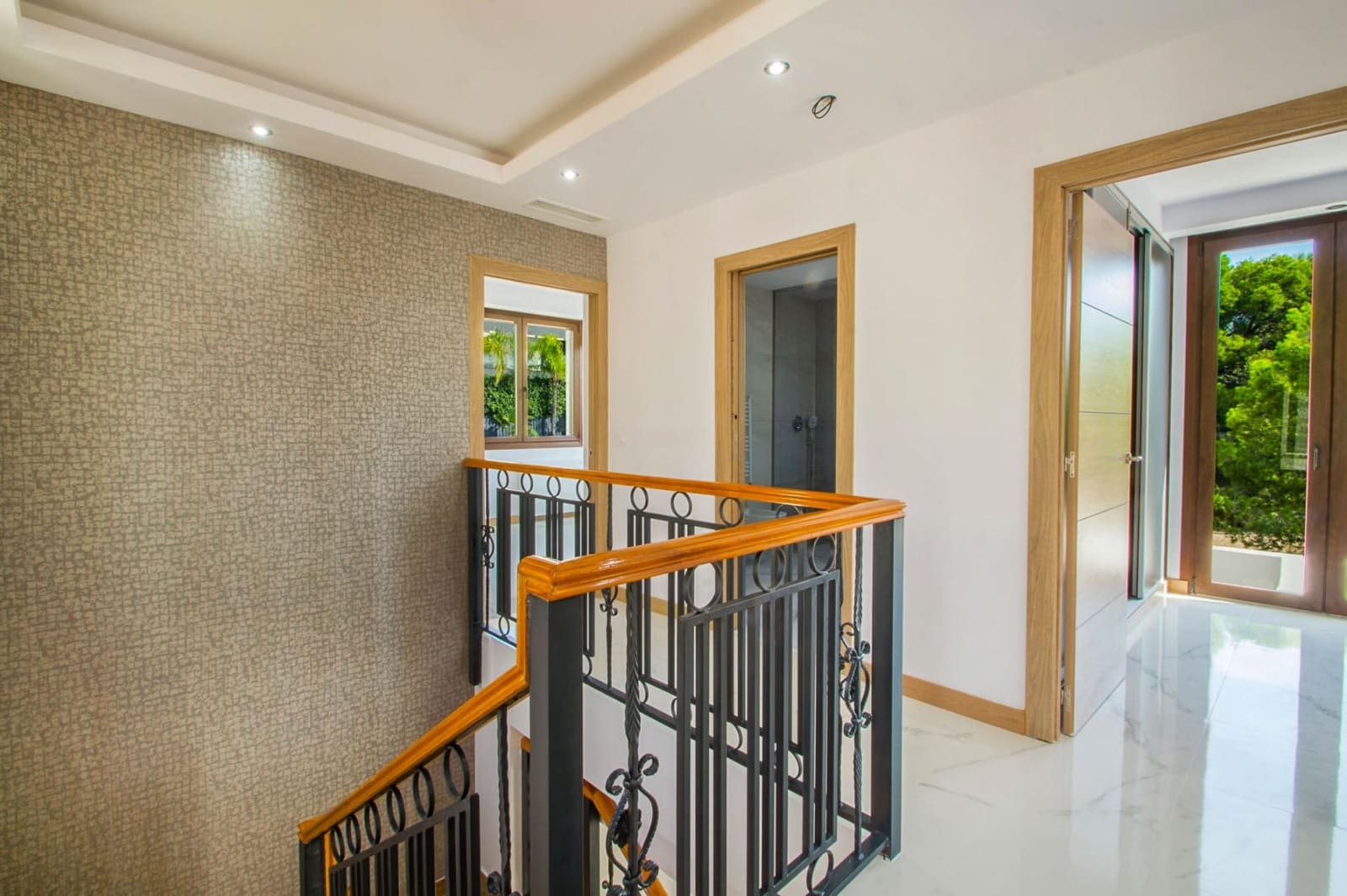 Chalet de 3 habitaciones en Finestrat en venta con piscina garaje - 800.000 € (Ref: 8059594)