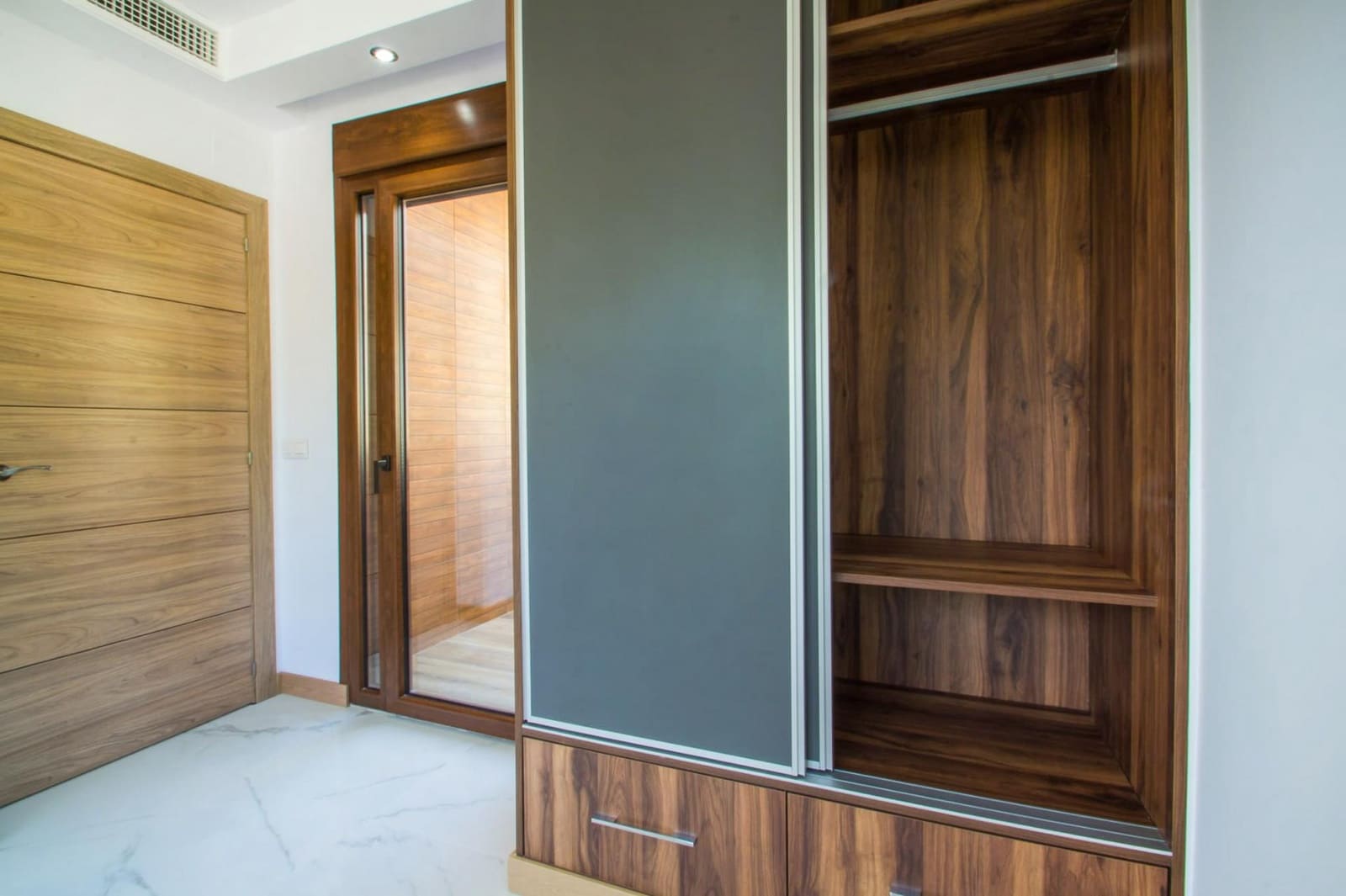 Chalet de 3 habitaciones en Finestrat en venta con piscina garaje - 800.000 € (Ref: 8059594)