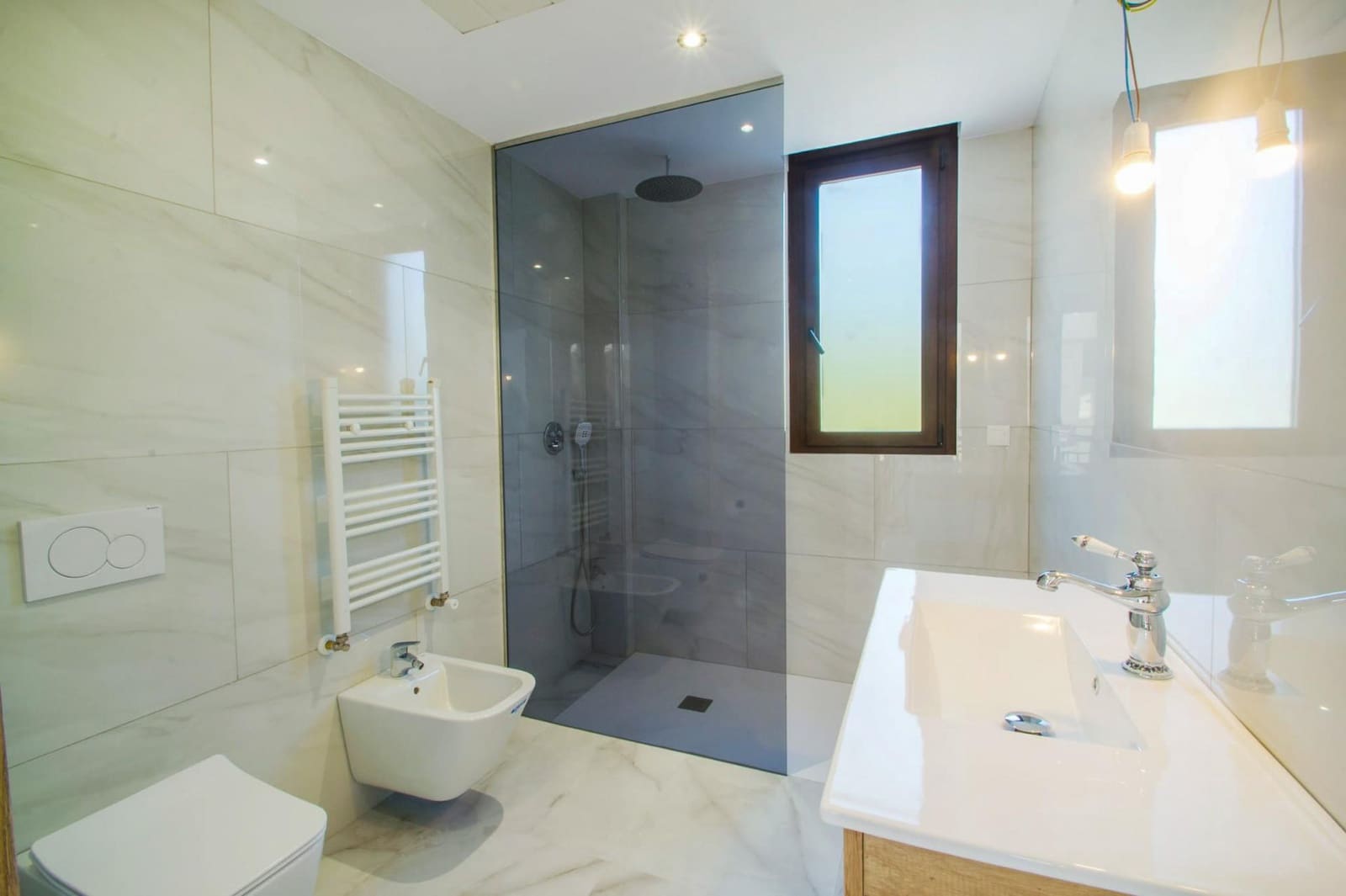 Chalet de 3 habitaciones en Finestrat en venta con piscina garaje - 800.000 € (Ref: 8059594)