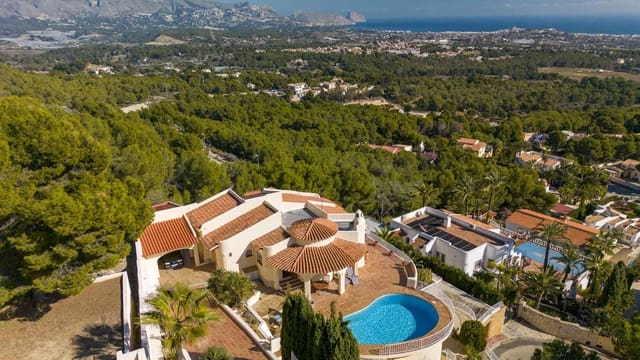 5 slaapkamer Villa te koop in Alfaz del Pi / L'Alfàs del Pi met garage - € 945.000 (Ref: 8059617)