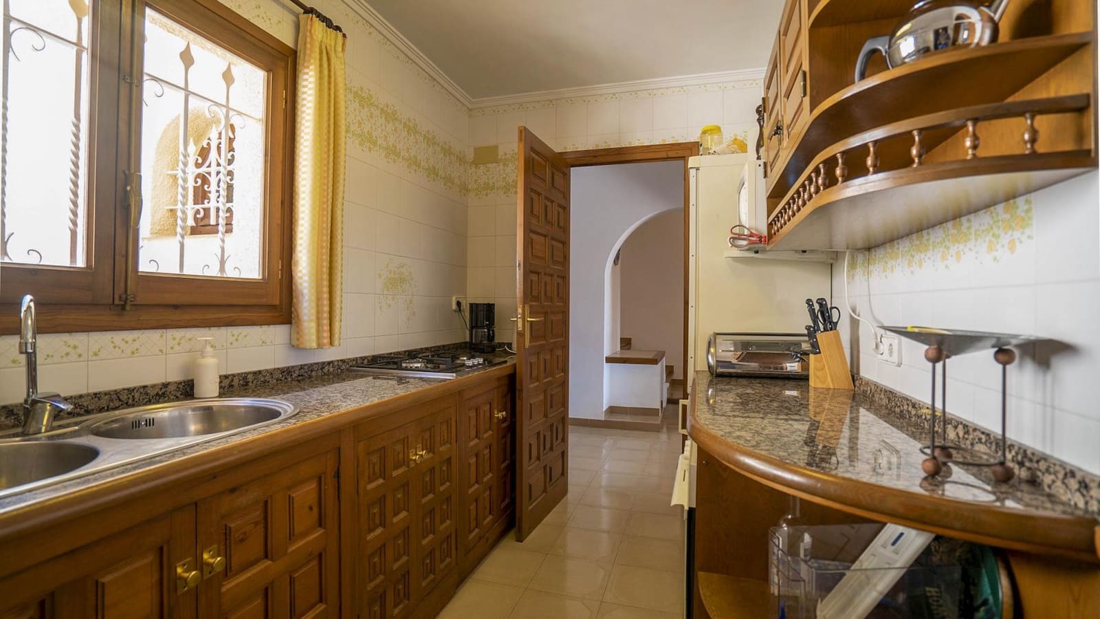 5 bedroom Villa for sale in Alfaz del Pi / L'Alfas del Pi with garage - € 945,000 (Ref: 8059617)