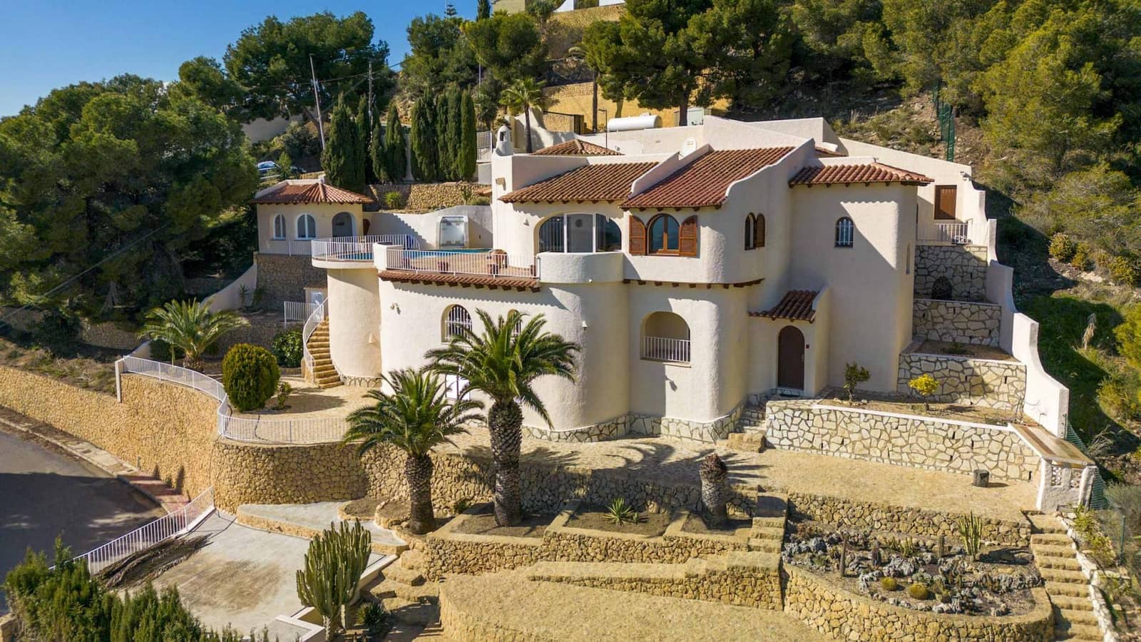 5 bedroom Villa for sale in Alfaz del Pi / L'Alfas del Pi with garage - € 945,000 (Ref: 8059617)