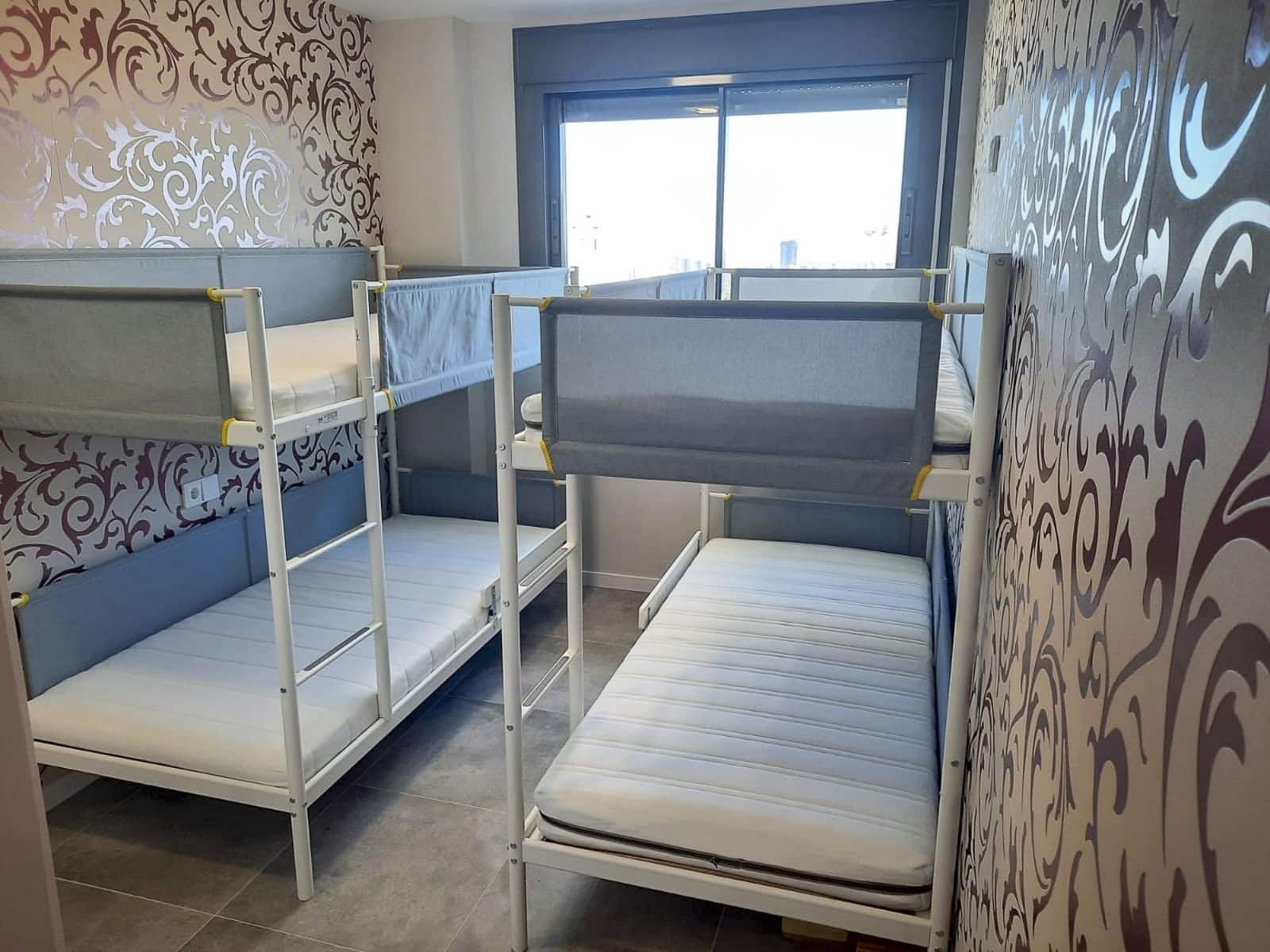 2 bedroom Apartment for sale in Finestrat with pool garage - € 420,000 (Ref: 8059630)