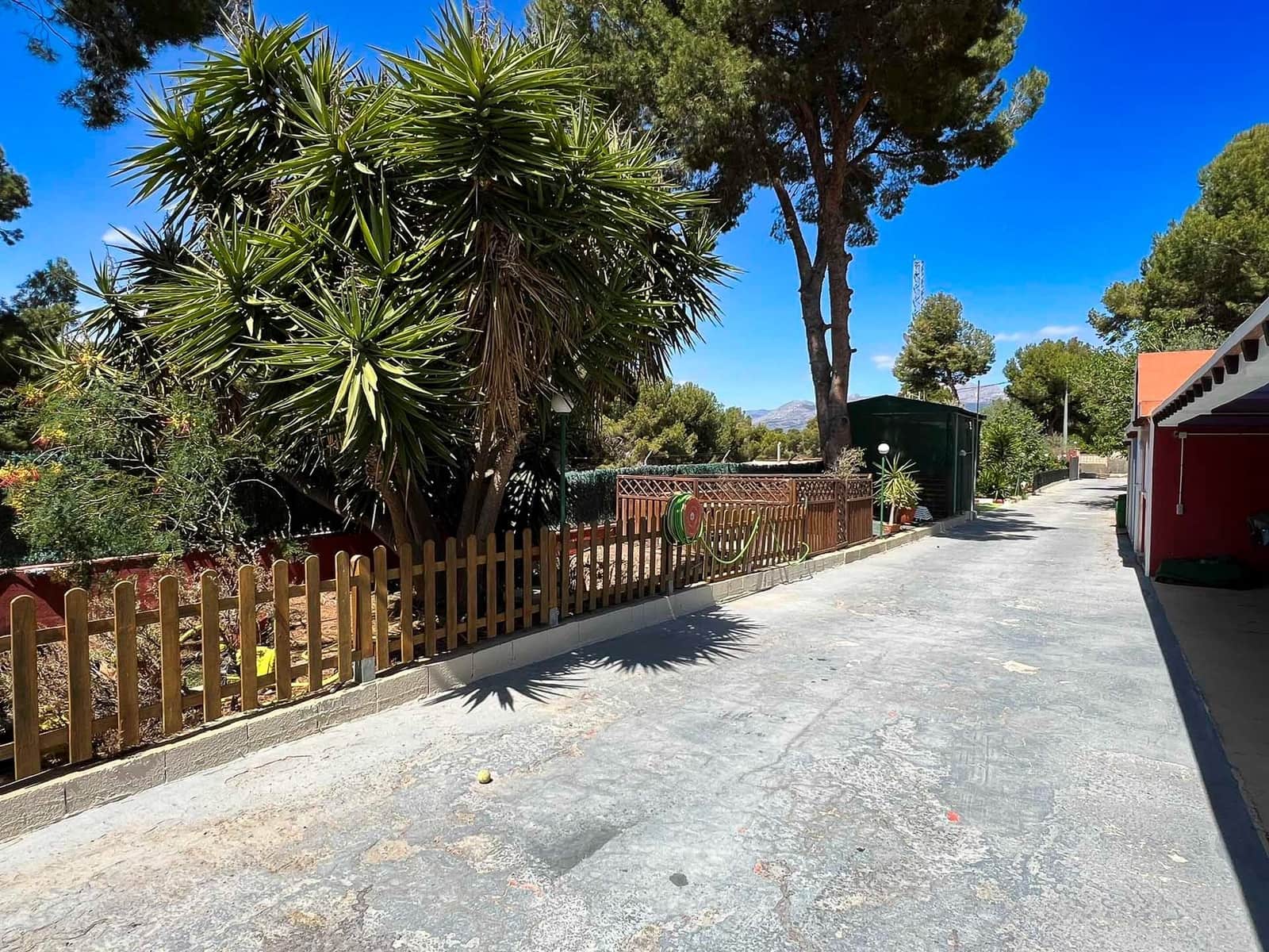 16 bedroom Villa for sale in Albir with pool - € 1,250,000 (Ref: 8331733)