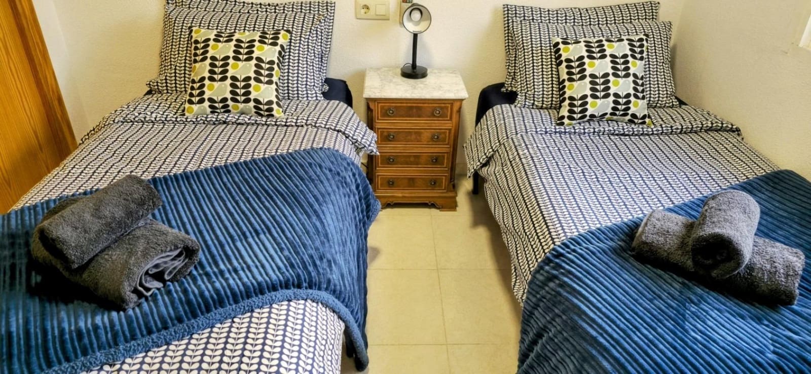 3 slaapkamer Rijtjeshuis te huur in Albir met zwembad garage - € 1.500 (Ref: 8434465)