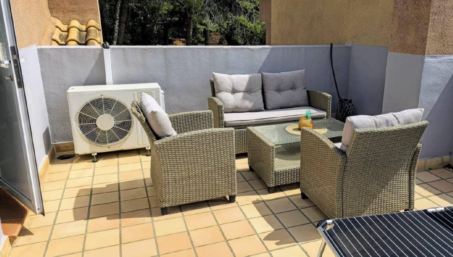 3 slaapkamer Rijtjeshuis te huur in Albir met zwembad garage - € 1.500 (Ref: 8434465)