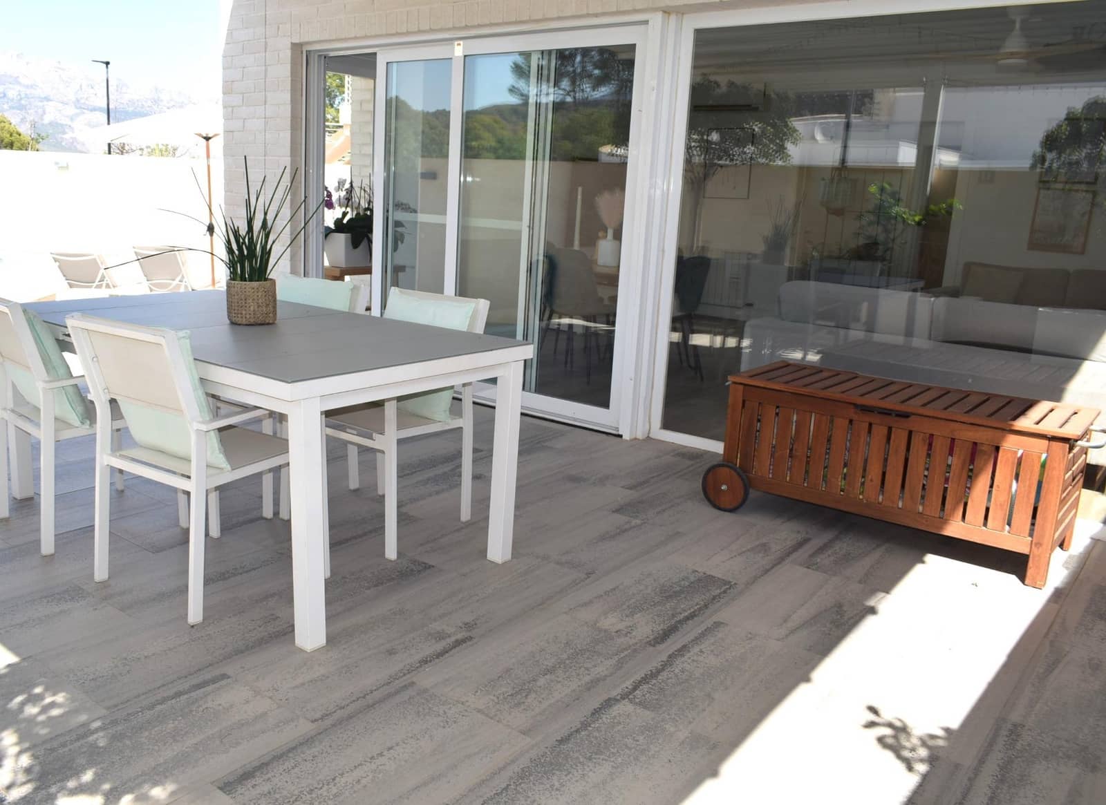 4 soveværelse Semi-Rækkehus til salg i Alfaz del Pi / L'Alfas del Pi med swimmingpool garage - € 599.000 (Ref: 8469282)