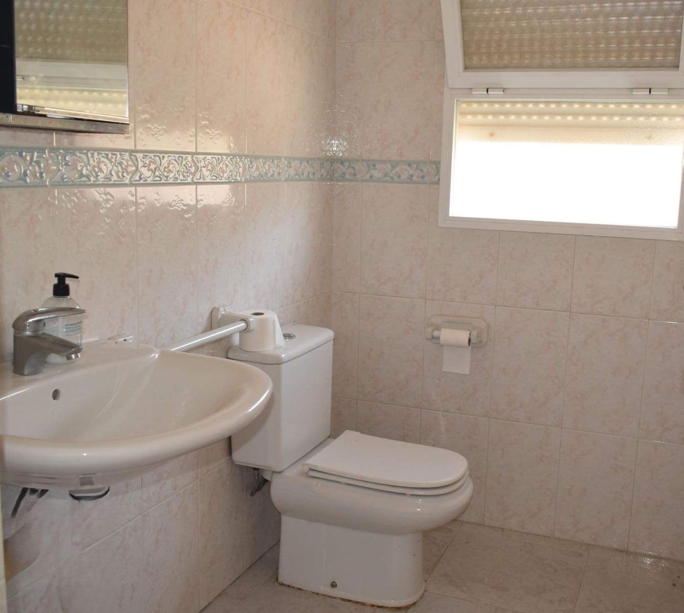 6 bedroom Villa for sale in Albir with pool garage - € 850,000 (Ref: 8472594)