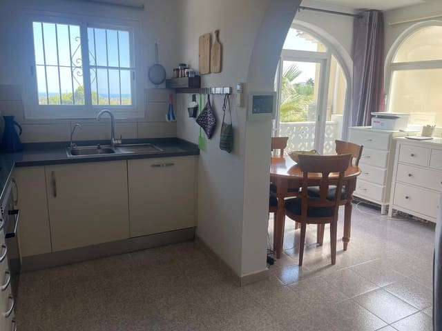 2 bedroom Bungalow for sale in La Nucia with pool - € 243,000 (Ref: 8534261)