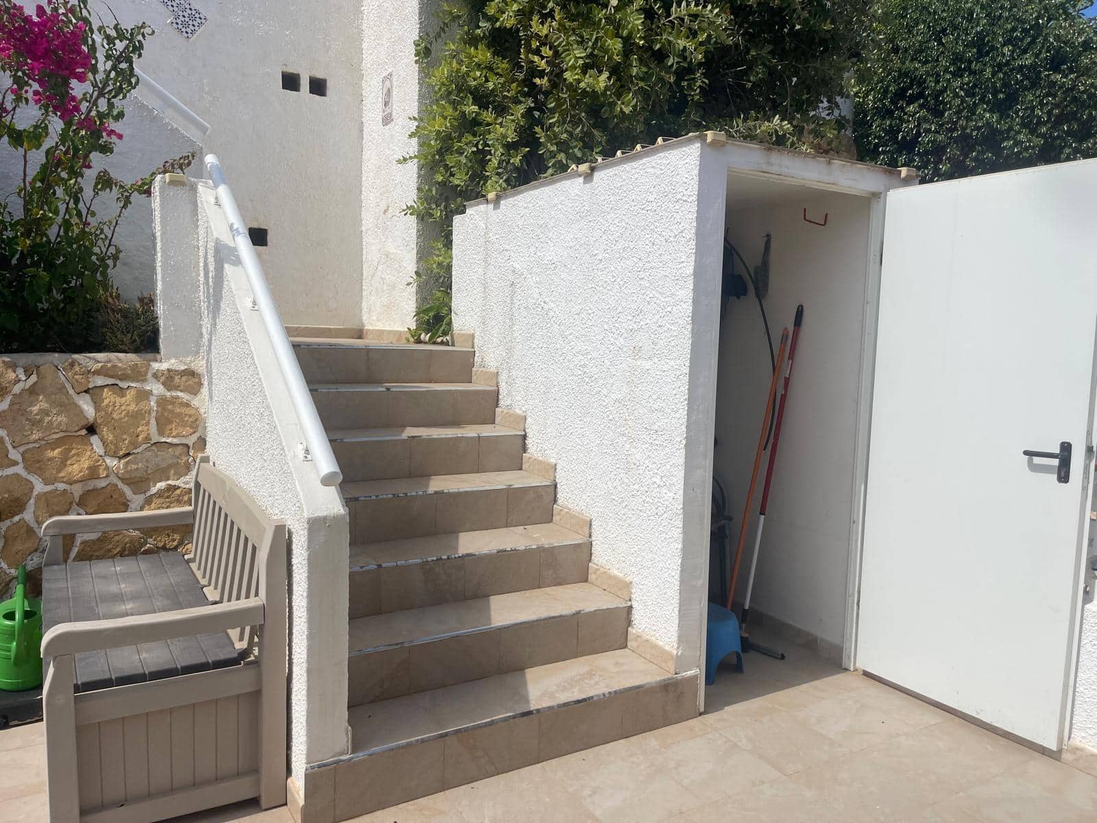 2 soveværelse Bungalow til salg i La Nucia med swimmingpool - € 243.000 (Ref: 8534261)