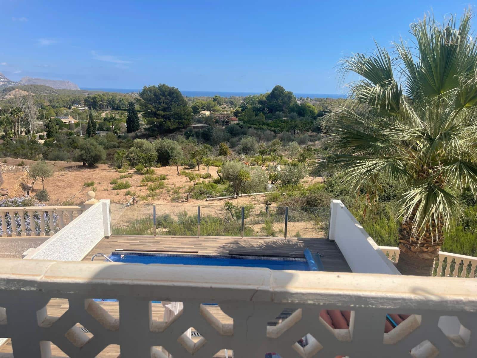 2 soveværelse Bungalow til salg i La Nucia med swimmingpool - € 243.000 (Ref: 8534261)