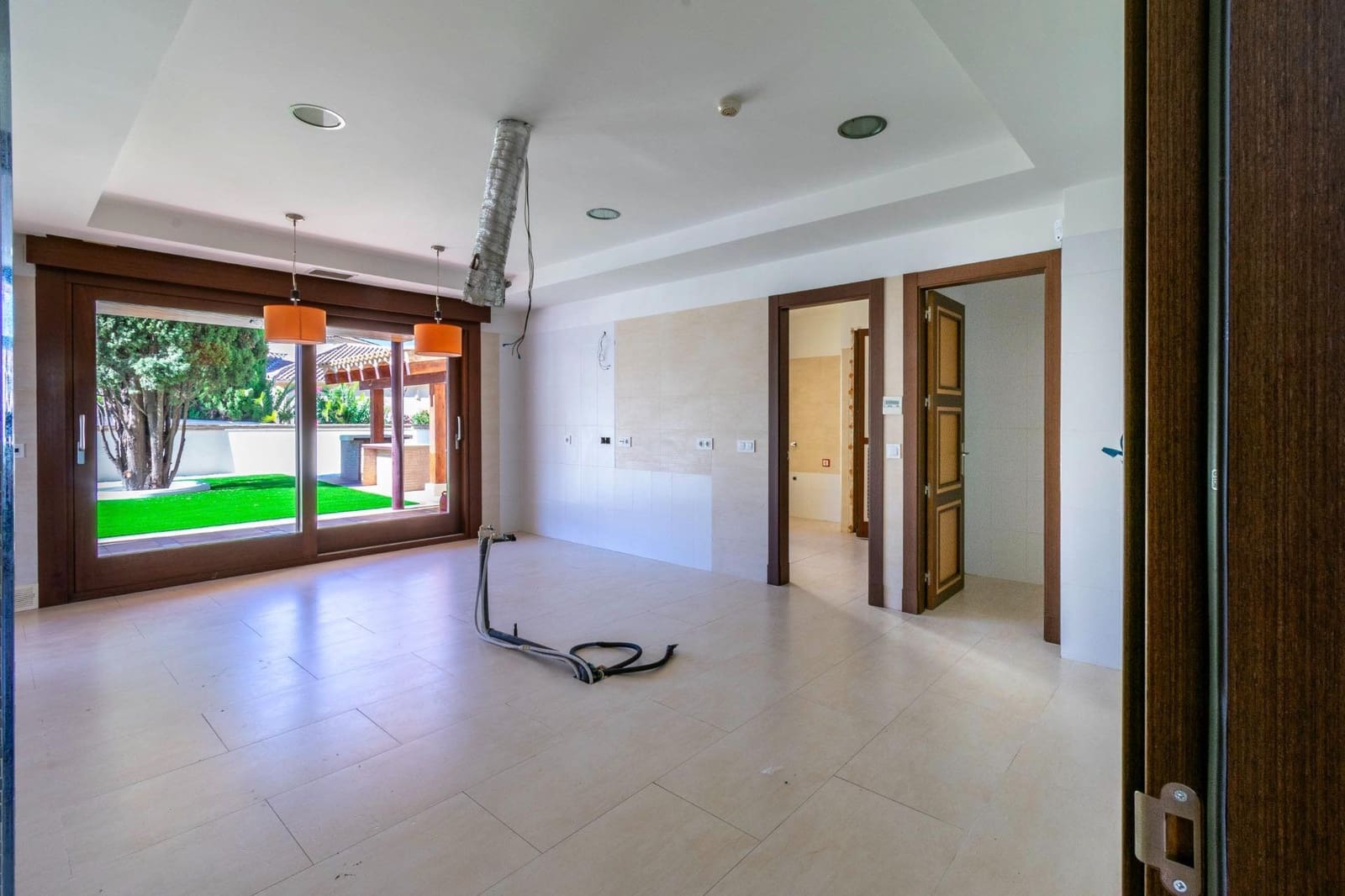 4 bedroom Villa for sale in Albir with pool garage - € 1,650,000 (Ref: 8536556)