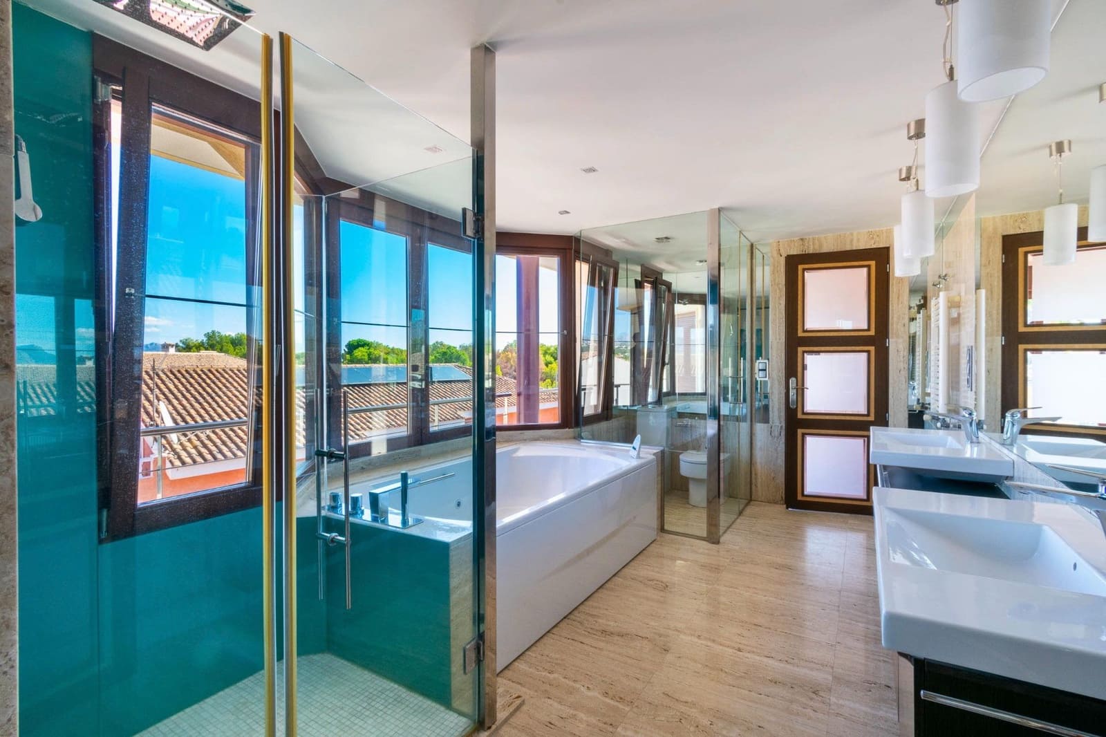 4 bedroom Villa for sale in Albir with pool garage - € 1,650,000 (Ref: 8536556)