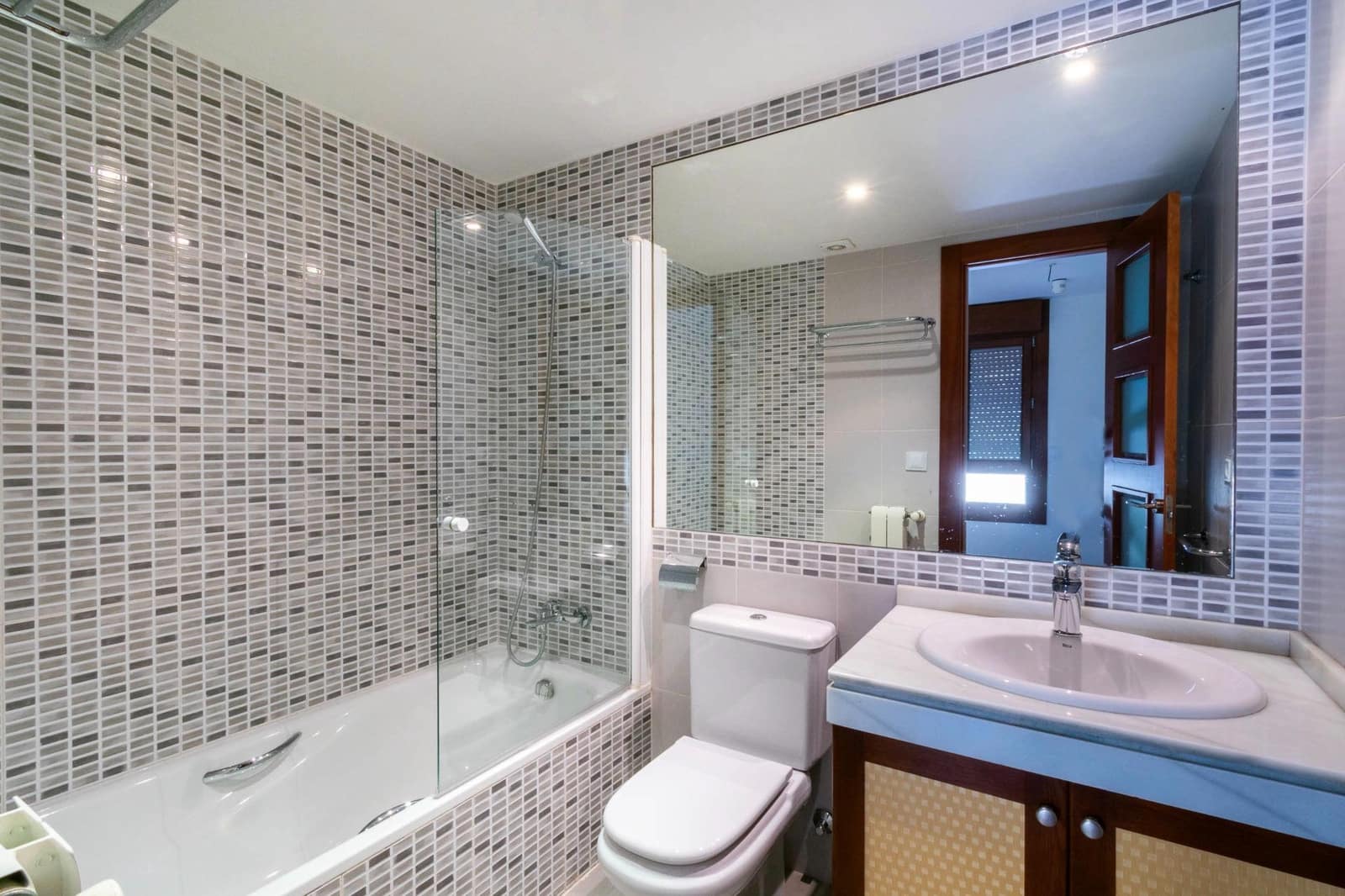 4 bedroom Villa for sale in Albir with pool garage - € 1,650,000 (Ref: 8536556)