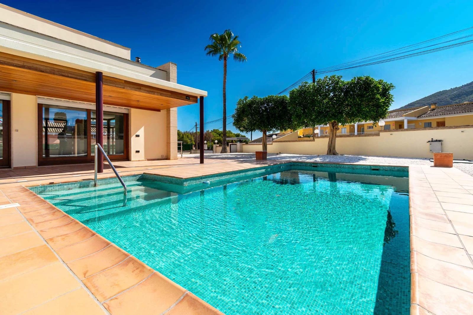 4 bedroom Villa for sale in Albir with pool garage - € 1,650,000 (Ref: 8536556)