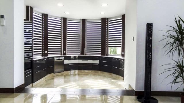 5 slaapkamer Villa te koop in Alfaz del Pi / L'Alfàs del Pi met zwembad garage - € 1.250.000 (Ref: 8551366)