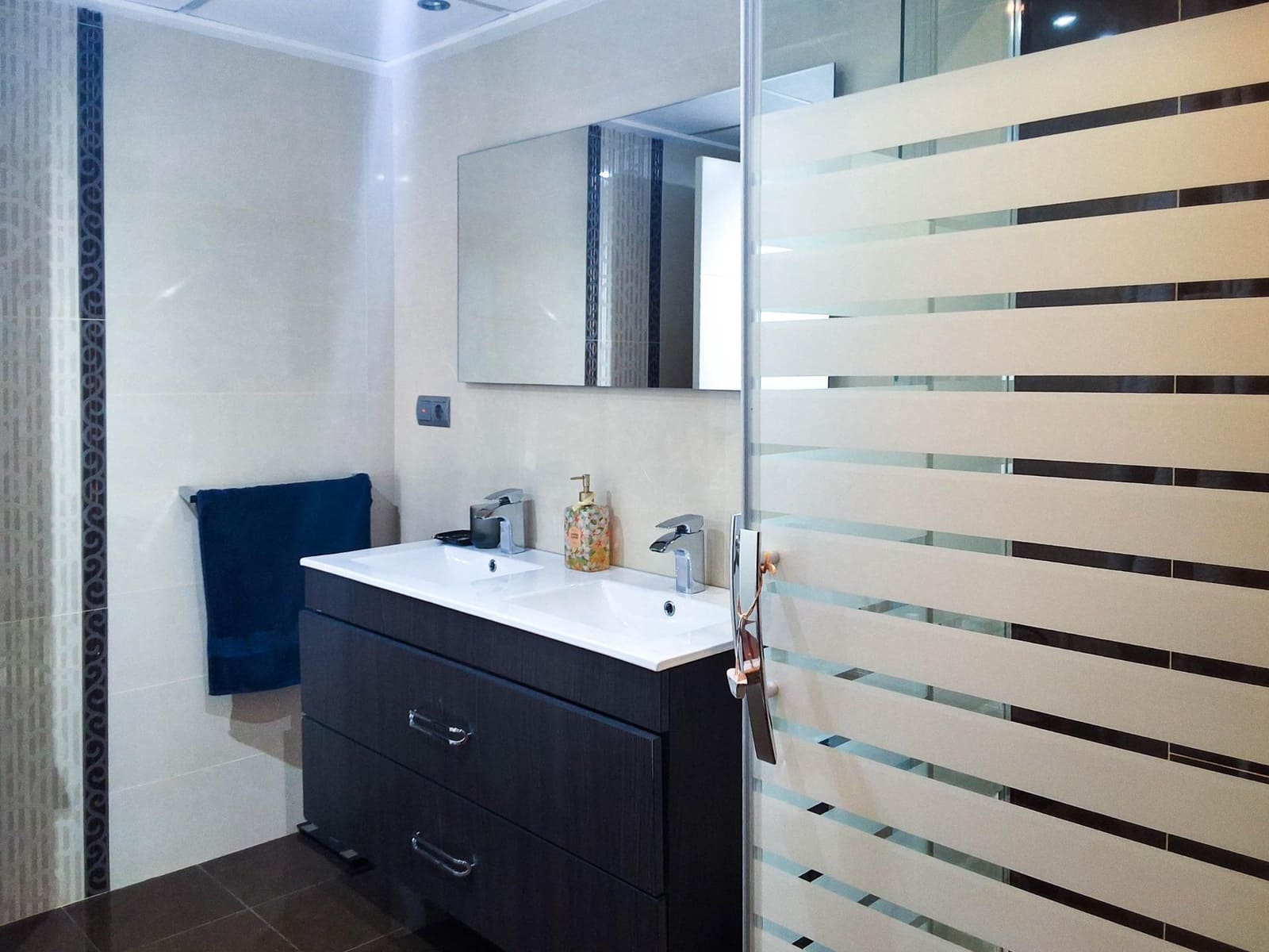 2 bedroom Apartment for sale in Benidorm with pool garage - € 790,000 (Ref: 8570520)