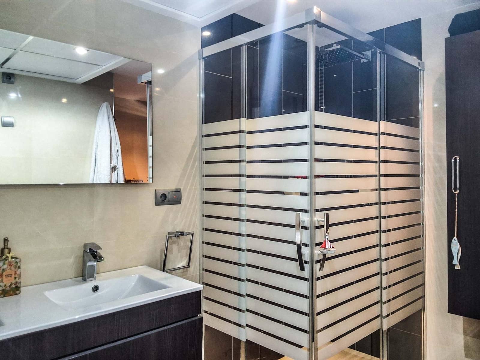 2 bedroom Apartment for sale in Benidorm with pool garage - € 790,000 (Ref: 8570520)