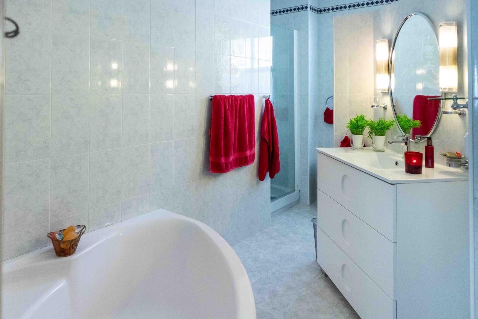 Chalet de 7 habitaciones en Alfaz del Pi / L'Alfàs del Pi en venta con piscina garaje - 460.000 € (Ref: 8599840)