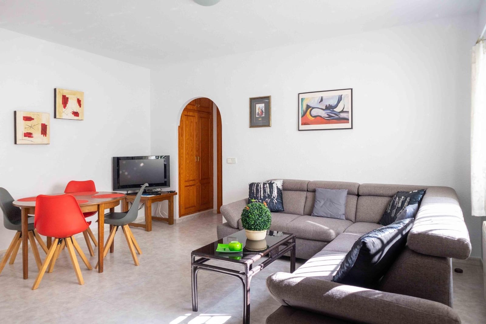 Chalet de 7 habitaciones en Alfaz del Pi / L'Alfàs del Pi en venta con piscina garaje - 460.000 € (Ref: 8599840)