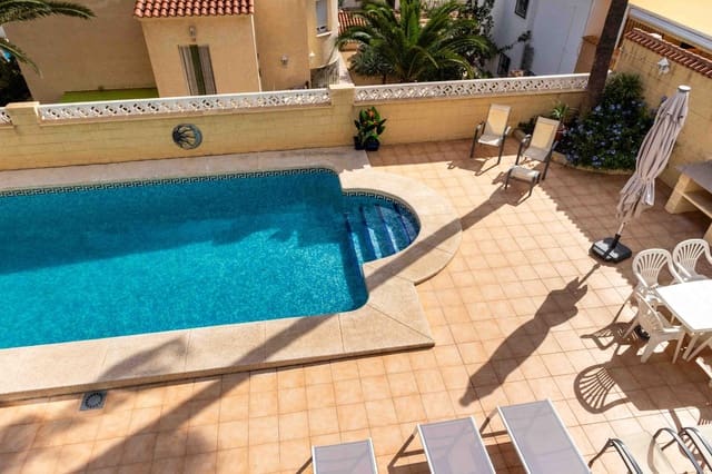 7 sypialnia Willa na sprzedaż w Alfaz del Pi / L'Alfàs del Pi z basenem garażem - 460 000 € (Ref: 8599840)