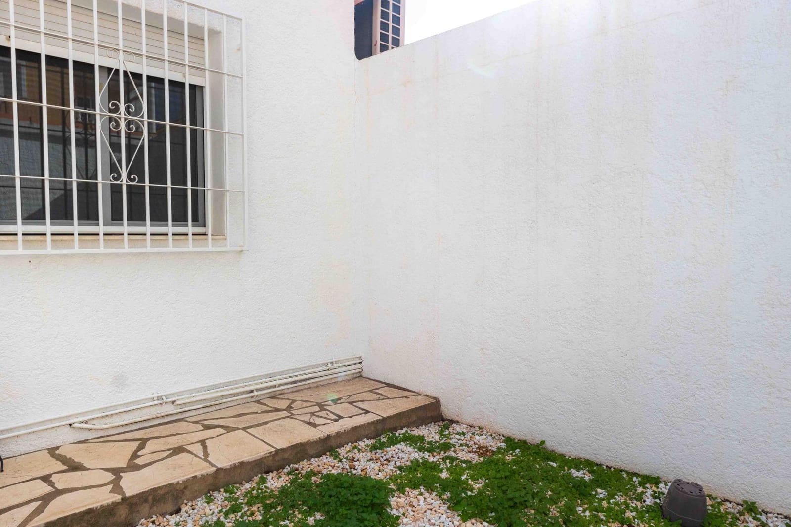 Chalet de 7 habitaciones en Alfaz del Pi / L'Alfàs del Pi en venta con piscina garaje - 460.000 € (Ref: 8599840)