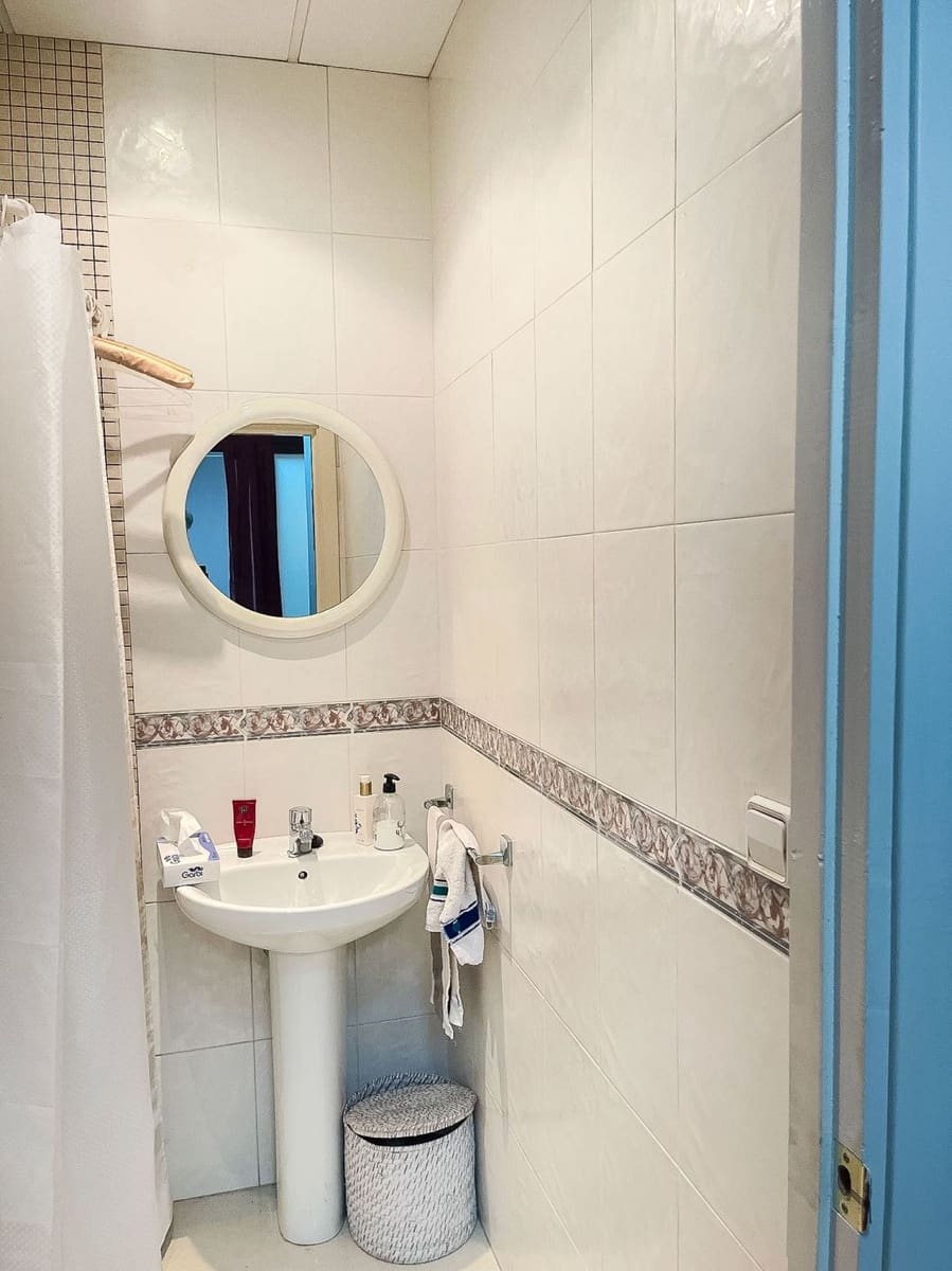 1 soveværelse Erhverv til leje i Albir - € 950 (Ref: 8646020)