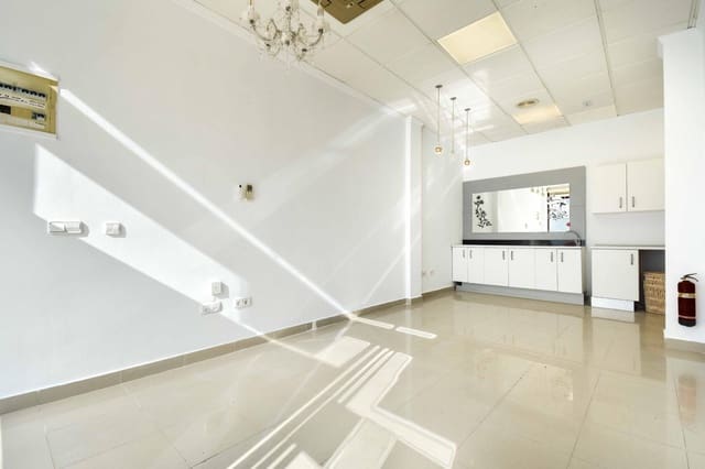 1 slaapkamer Commercieel te huur in Albir, Alfaz del Pi / L'Alfàs del Pi - € 950 (Ref: 8646020)