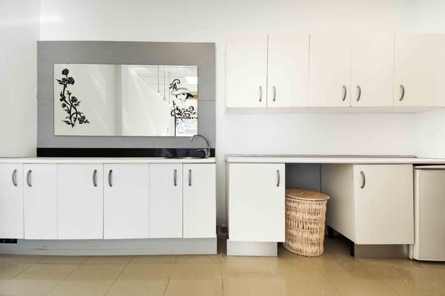 1 slaapkamer Commercieel te huur in Albir, Alfaz del Pi / L'Alfàs del Pi - € 950 (Ref: 8646020)