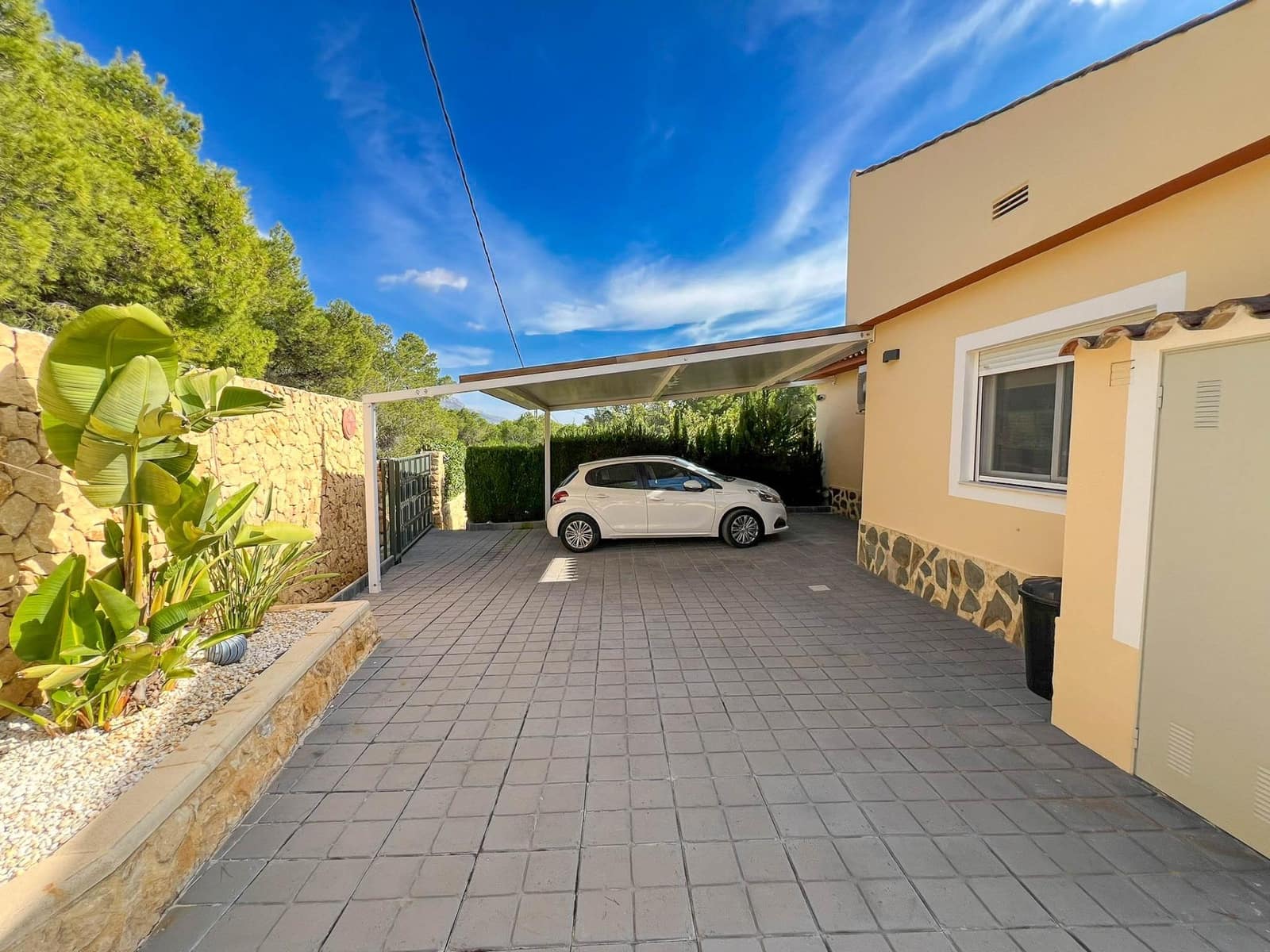 4 soverom Villa til salgs i Polop med svømmebasseng garasje - € 695 000 (Ref: 8672164)