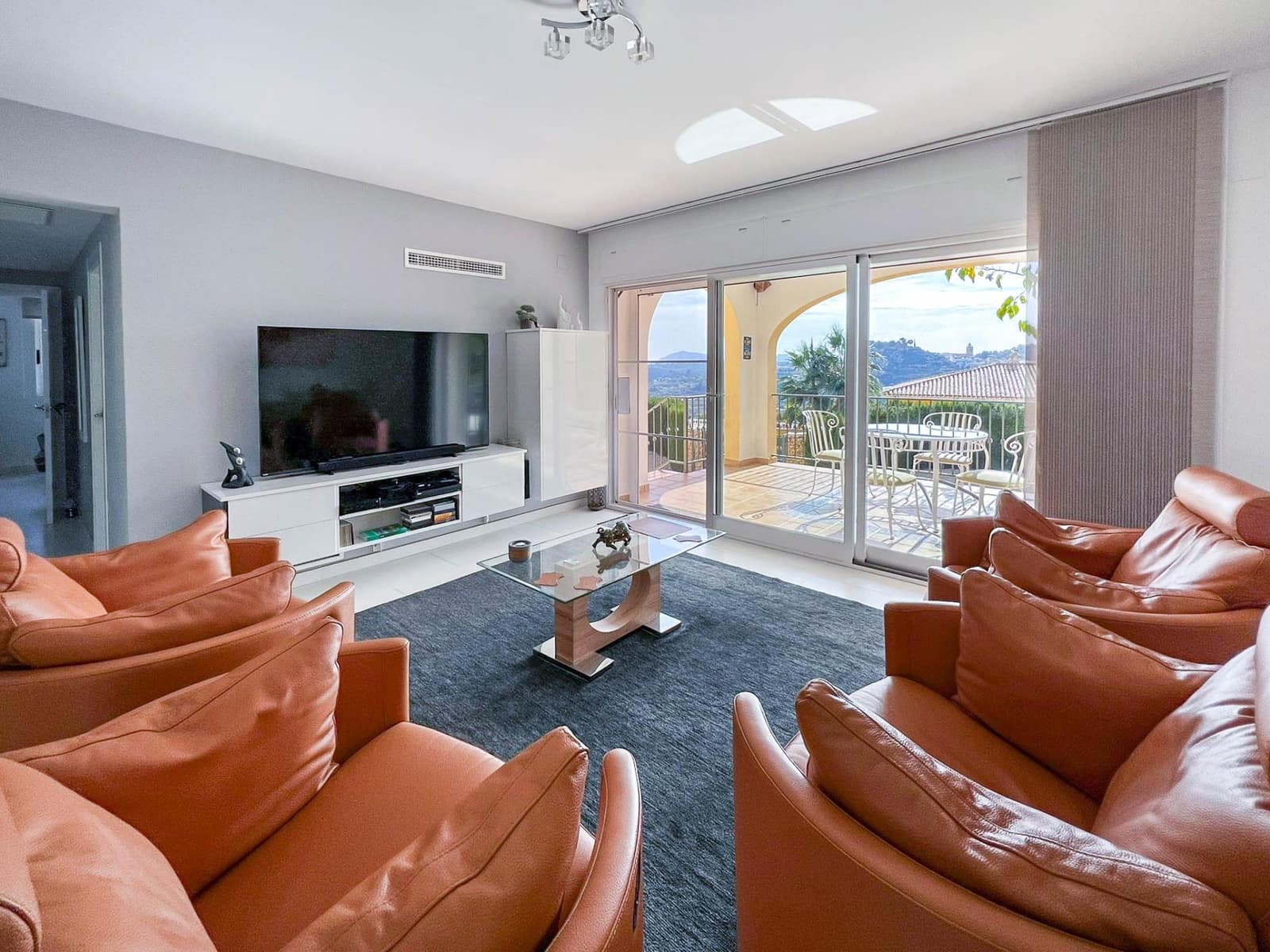 4 soverom Villa til salgs i Polop med svømmebasseng garasje - € 695 000 (Ref: 8672164)