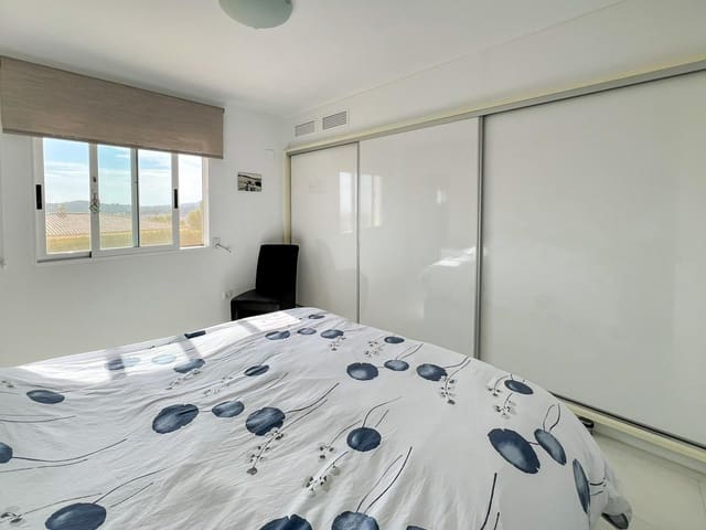 Chalet de 4 habitaciones en Polop en venta con piscina garaje - 695.000 € (Ref: 8672164)