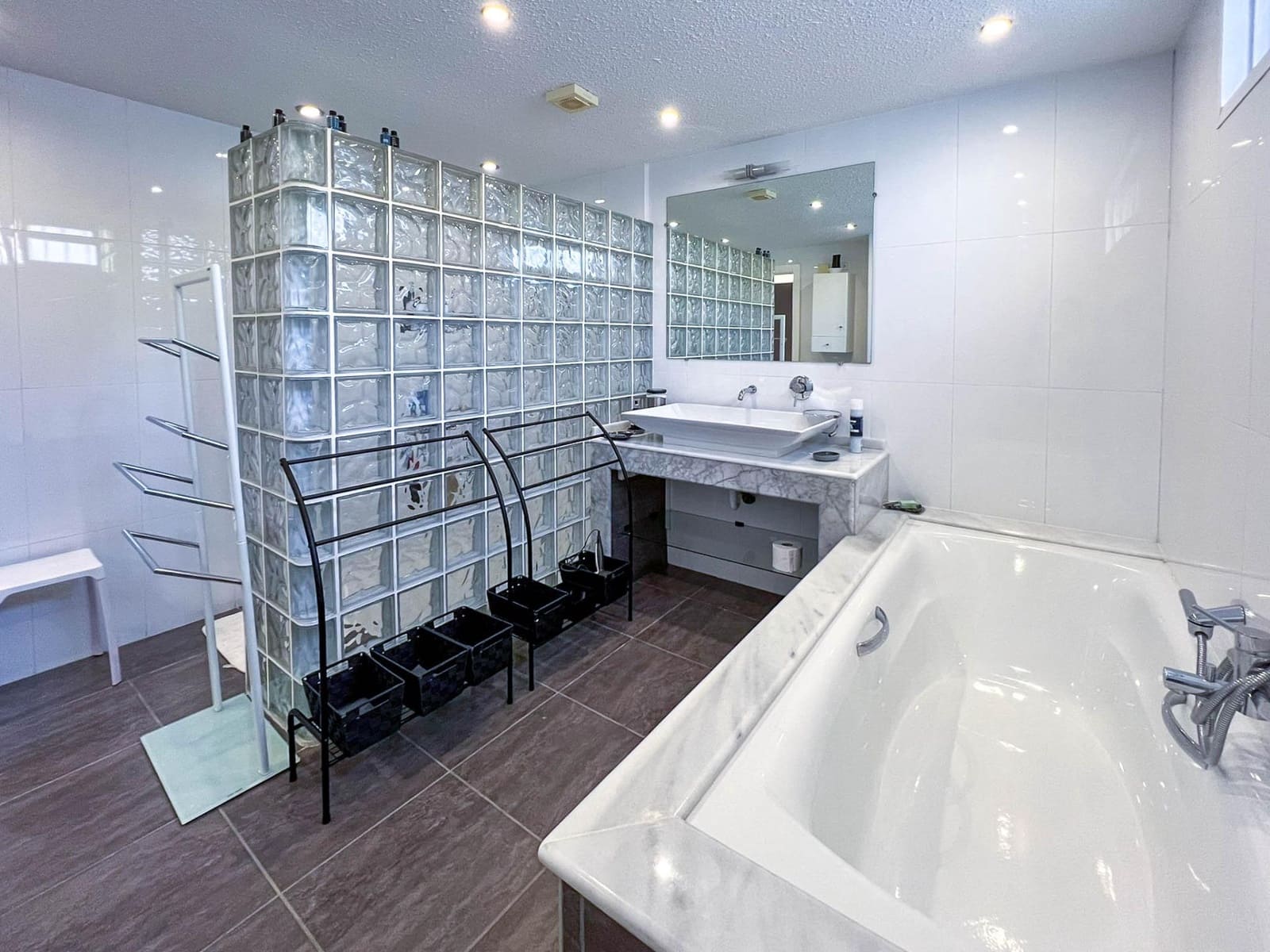 4 soverom Villa til salgs i Polop med svømmebasseng garasje - € 695 000 (Ref: 8672164)