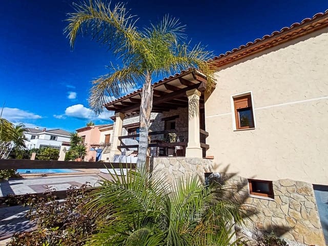 3 chambre Villa/Maison à vendre à Alfaz del Pi / L'Alfàs del Pi avec piscine garage - 950 000 € (Ref: 8778624)