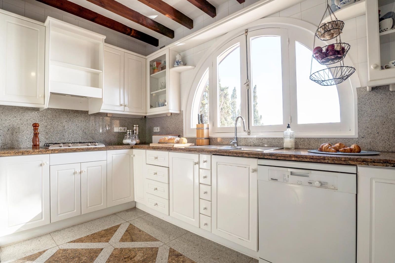 6 soveværelse Villa til salg i La Villajoyosa / Vila Joiosa med swimmingpool garage - € 1.650.000 (Ref: 8806422)