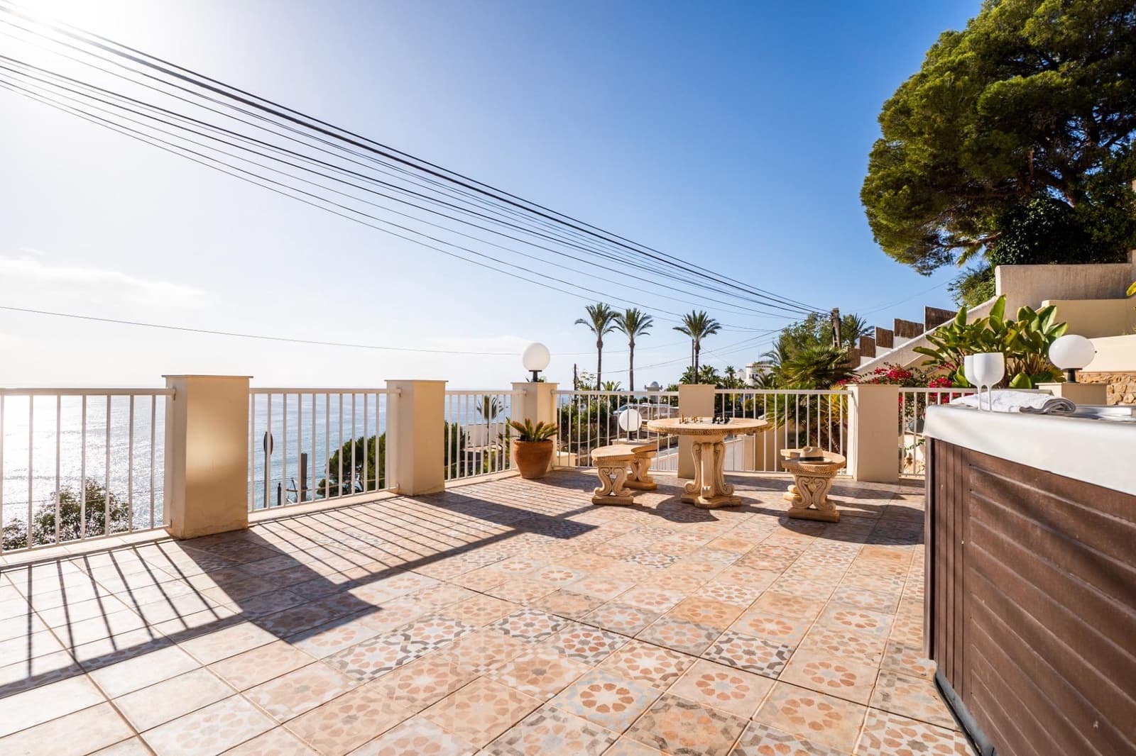 6 soveværelse Villa til salg i La Villajoyosa / Vila Joiosa med swimmingpool garage - € 1.650.000 (Ref: 8806422)